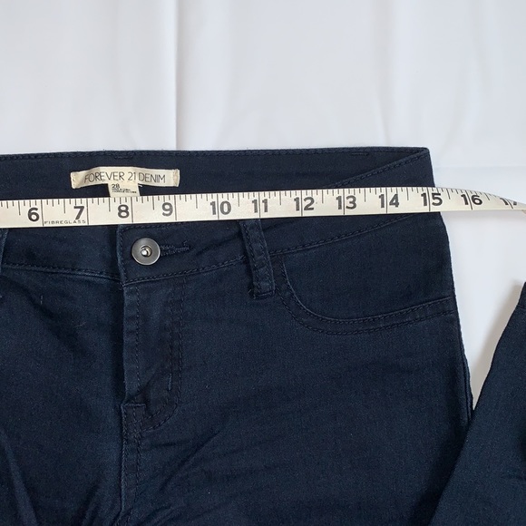 Size 28 Dark Wash Skinny Jean Forever 21 Denim - Picture 4 of 15